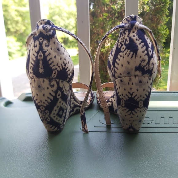Seychelles Wedges - Picture 3 of 4